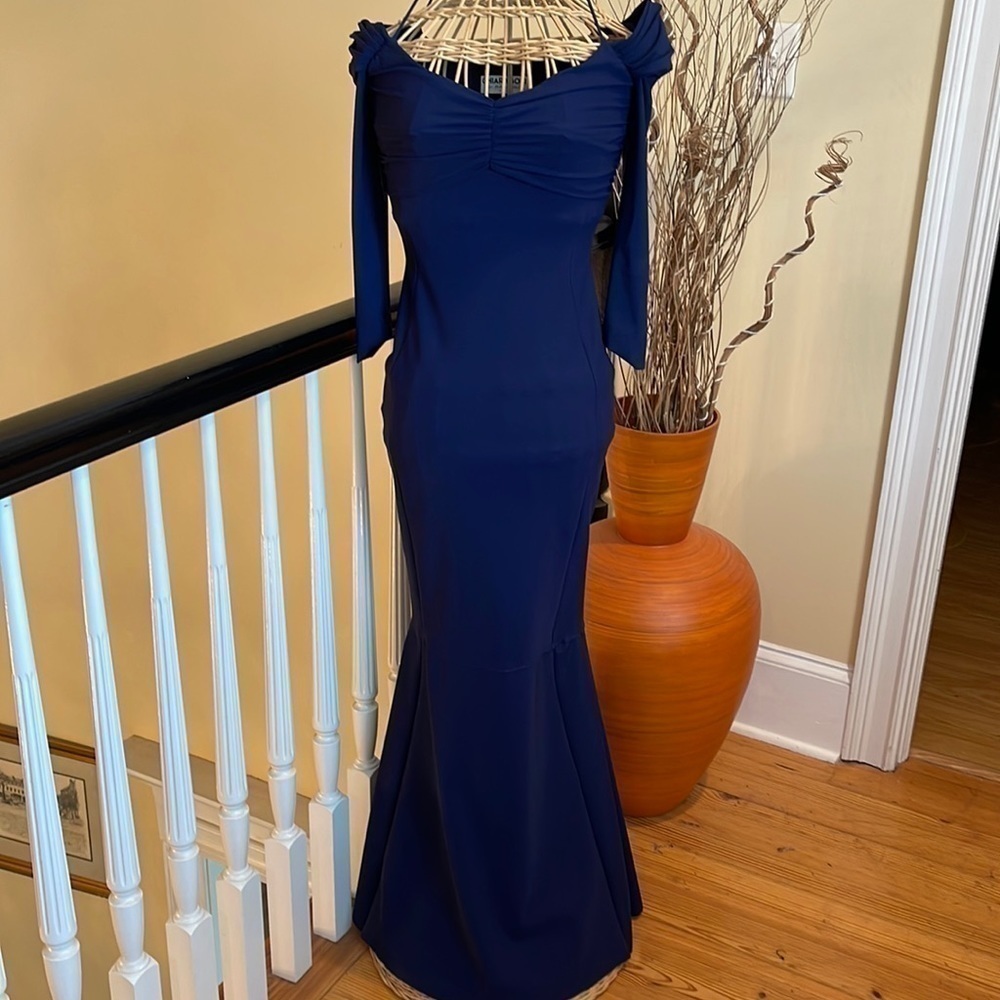 Chiara Boni 🎉HP🎉blue dress made in Italy